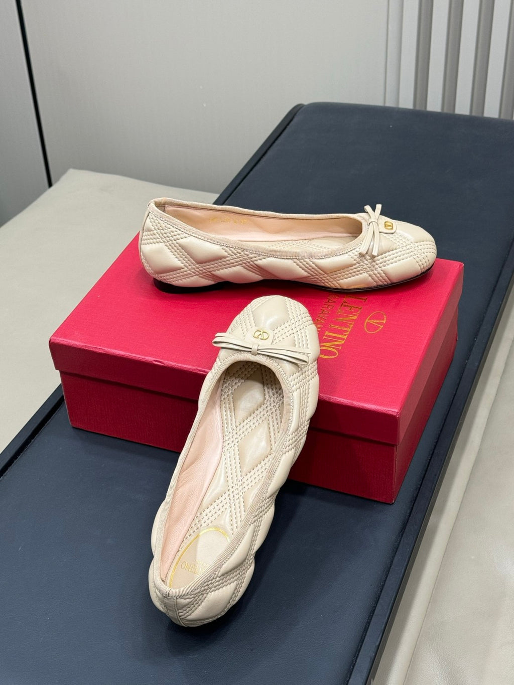 Valentino Garavani Leather Ballerinas #336893