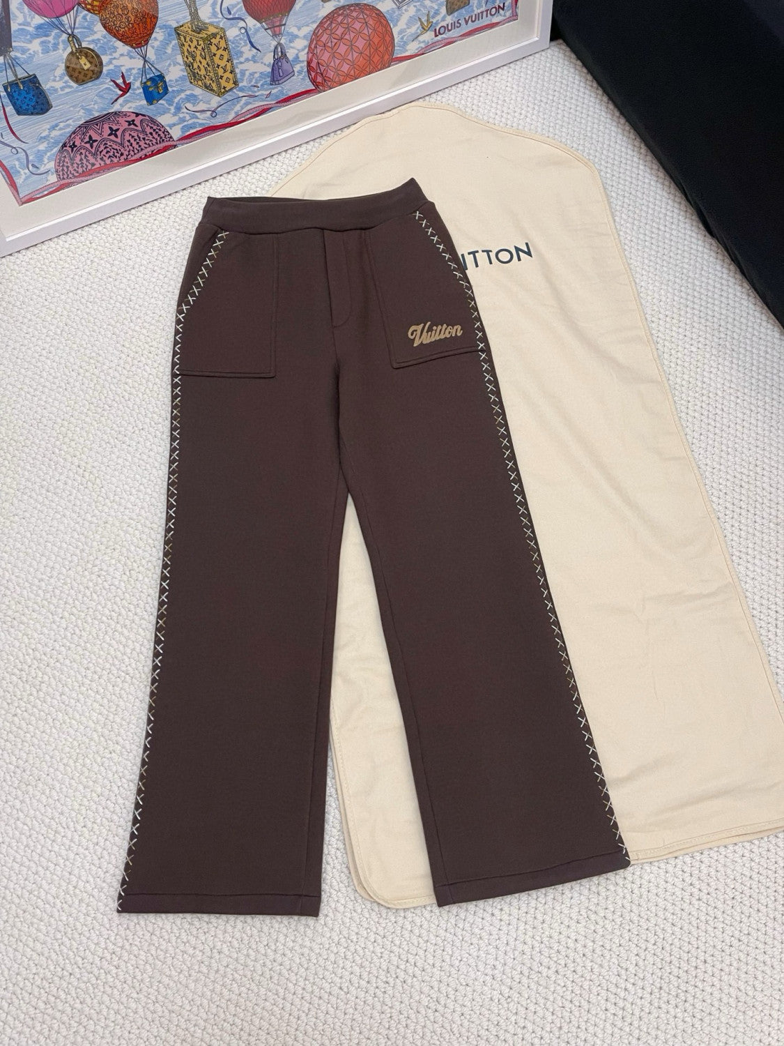 Louis Vuitton Men's Spring and Autumn Solid Color Letter Embroidery Drawstring Tie Loose Casual Pants #76137