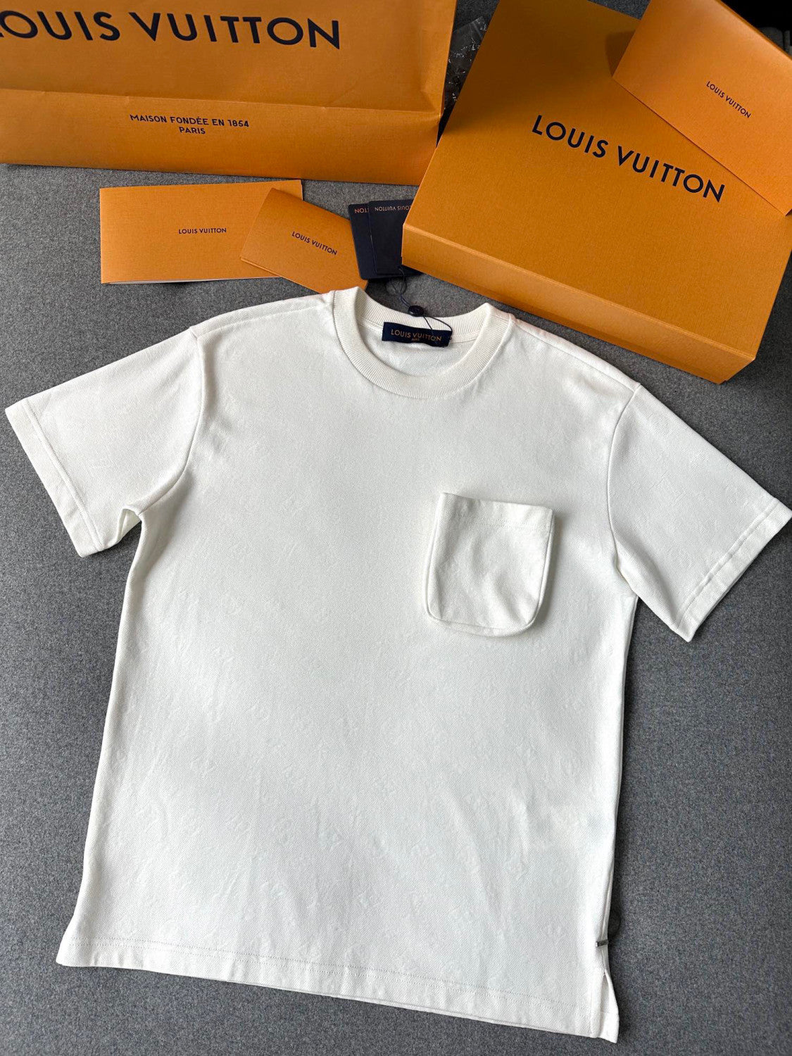 Louis Vuitton Cotton Pocket Short Sleeve T-Shirt #96181