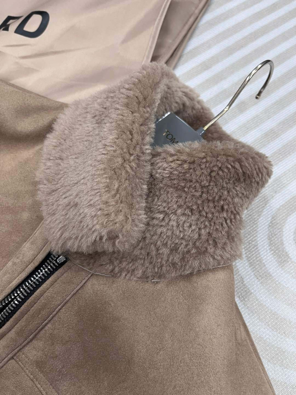 Tom Ford Men's and Women's  Winter Fashion Casual Lapel Zipper Classic Four-Pocket Leather and Fleece Hybrid Jacket #78814