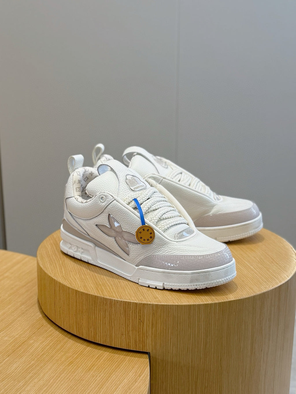 Louis Vuitton LV Skate Sneaker Men's Solid Color Calfskin Round Toe Low Top Lace Up Casual Board Shoes #76697
