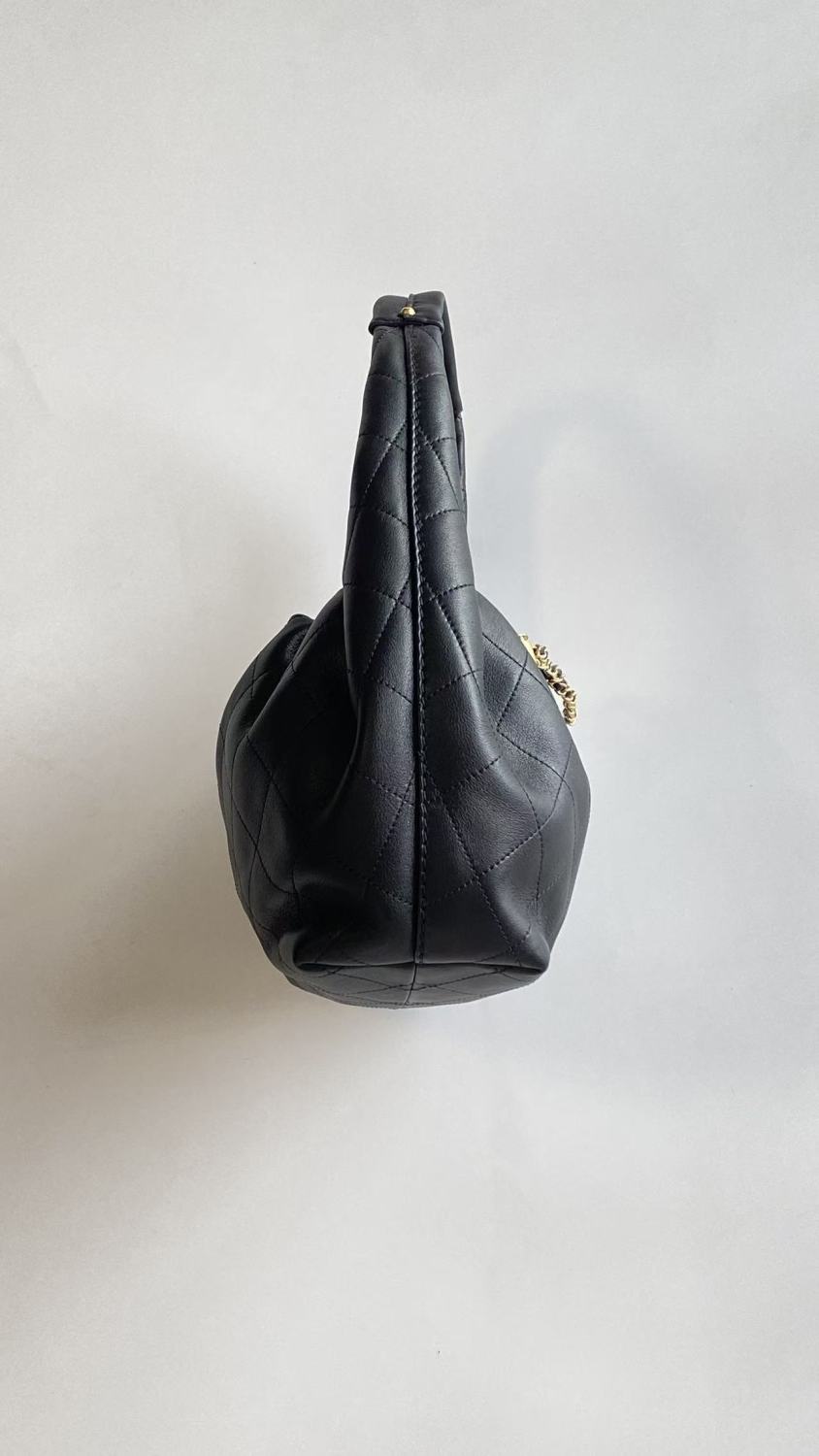 Chanel 26 Women's Large Hippie Bag Calfskin And Gold-tone Metal Bobo Haas Calfskin #332931