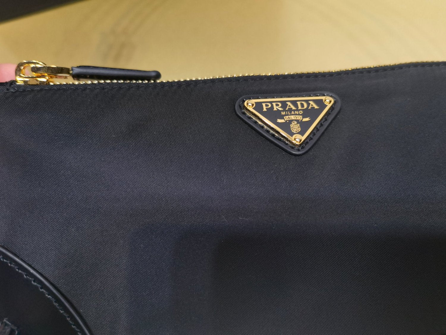 Prada Re-Edition 2002 Women's Solid Color Re-Nylon And Brushed Leather Shoulder Bag Bags #77949
