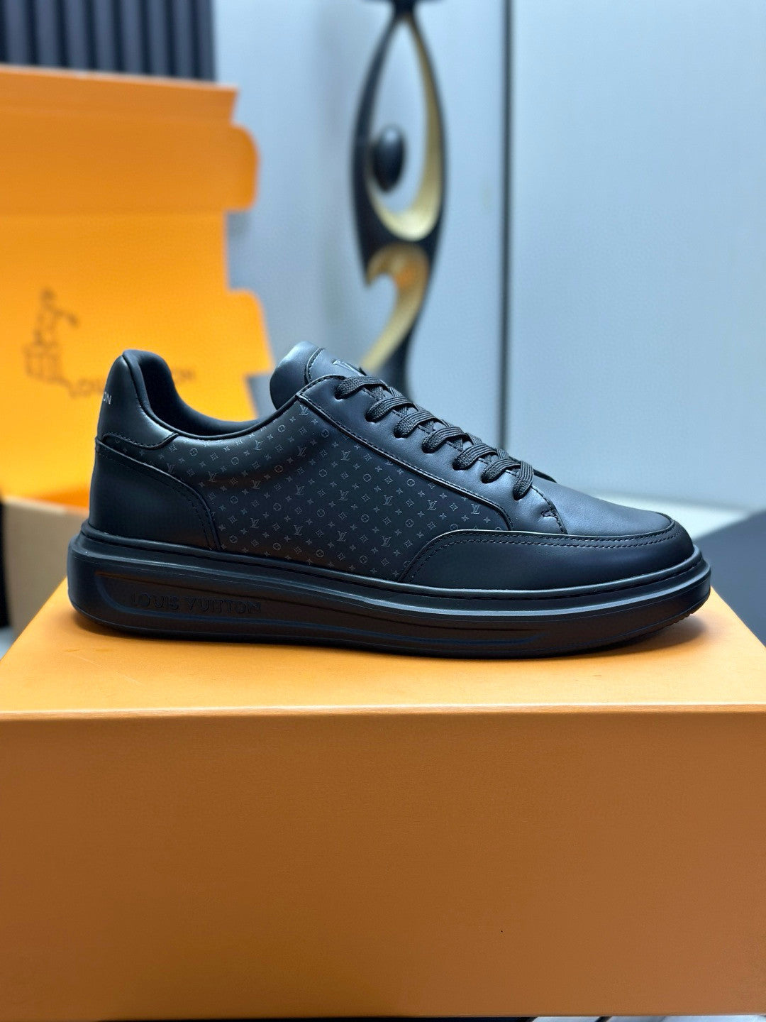 Louis Vuitton BEVERLY HILLS Men's and Women's Spring/Summer Fashion Casual Round Toe Lace-Up Solid Color Denim Leather Fabric Casual Shoes Sneakers Shoes #78446