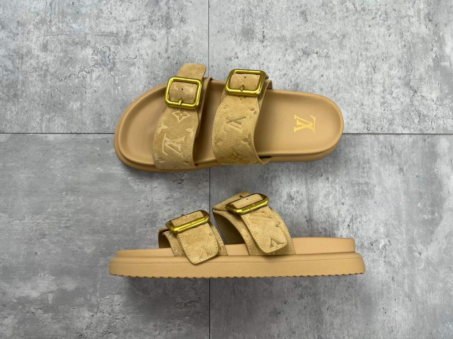 Louis Vuitton Men's Summer Solid Color Classic Fashion Casual Logo Print Slippers Round Toe Flat Mule Shoes #78169