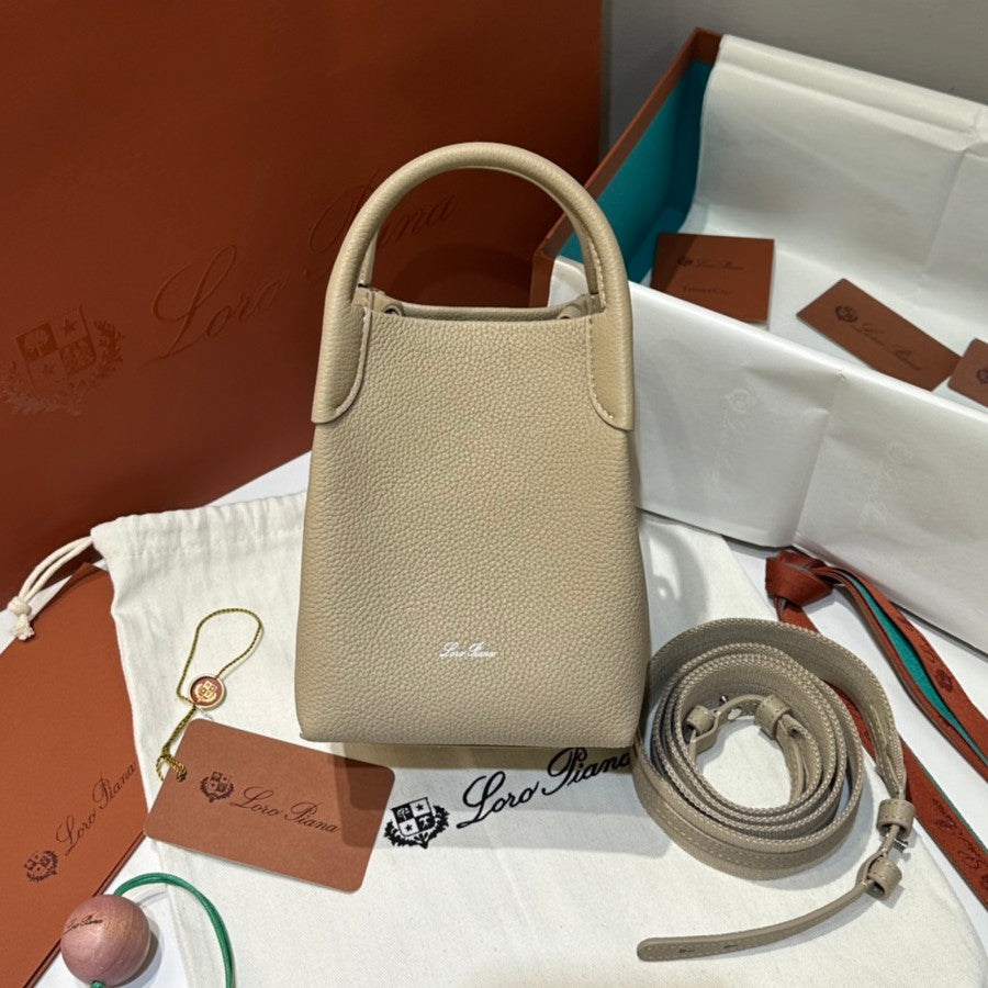 Loro Piana Women's Solid Color Detachable Shoulder Strap Cowhide Leather Single Shoulder Slanting Handbag Bag Bags #75417