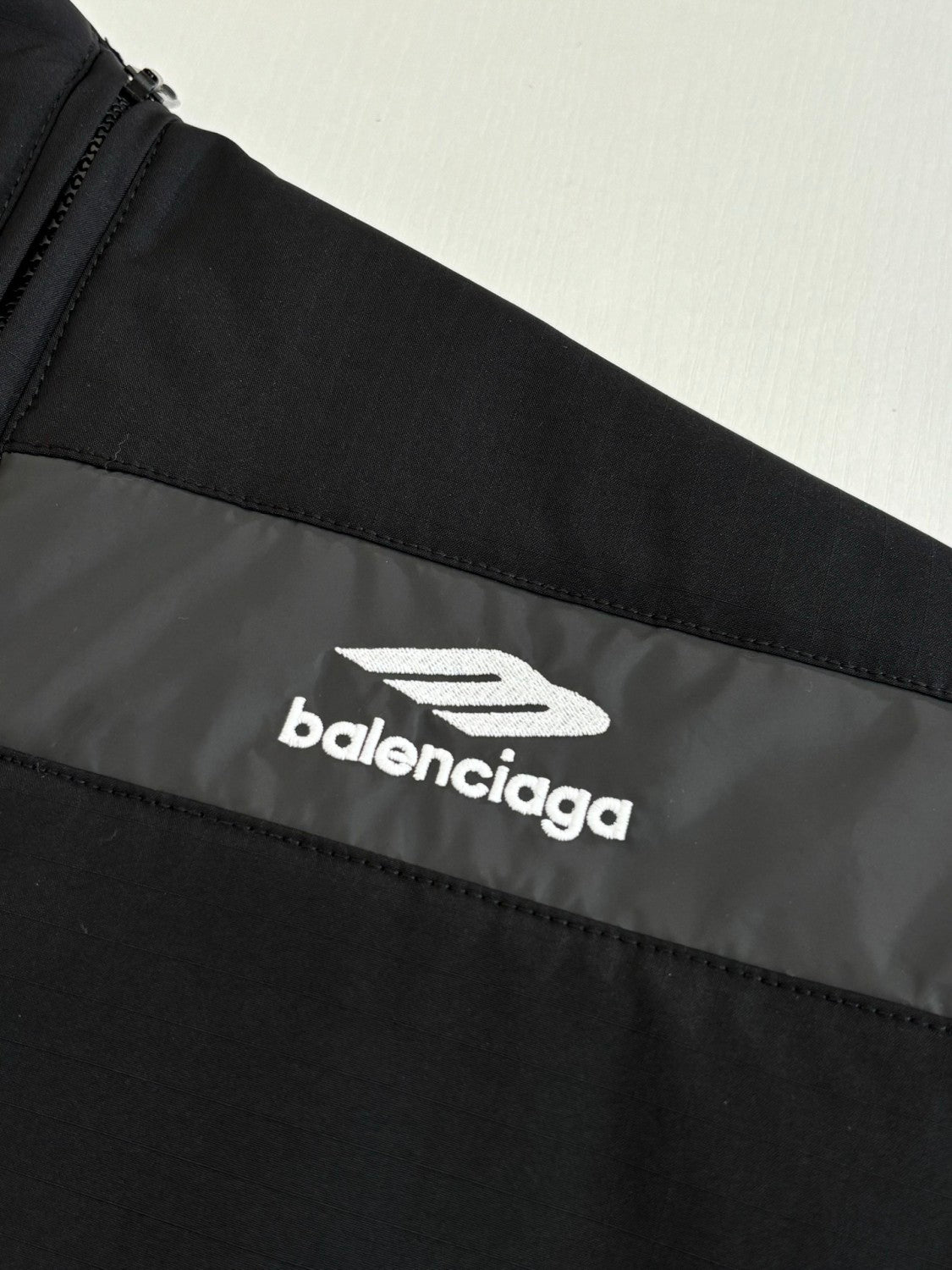 Balenciaga Men's 3b Sports Icon Ski Tracksuit Parka in Black #337220