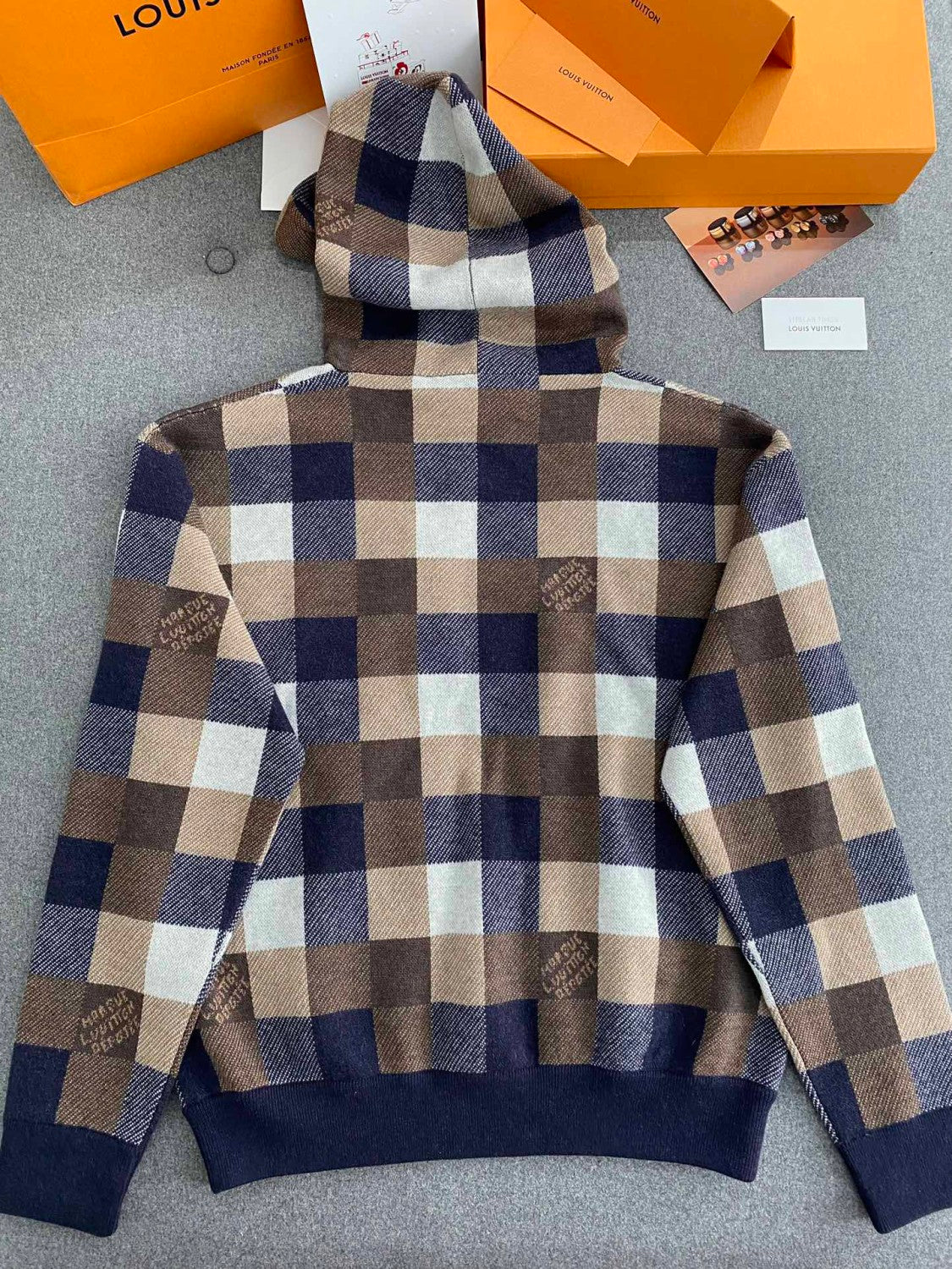 Louis Vuitton Men's Spring and Autumn Brown Plaid Letter Logo Printed Hooded Long Sleeve Sweatshirt #73739
