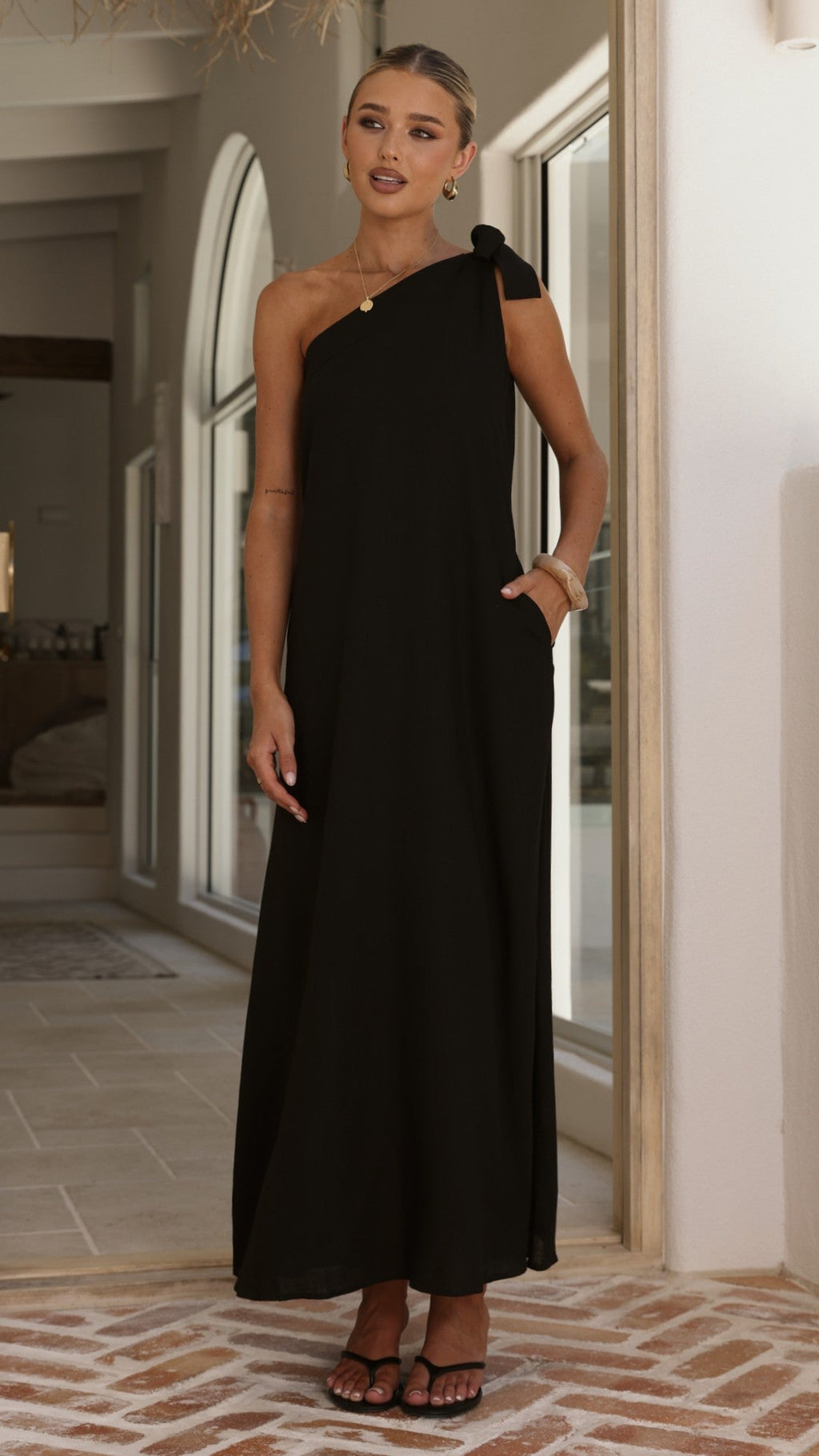 Hallie Maxi Dress - Black