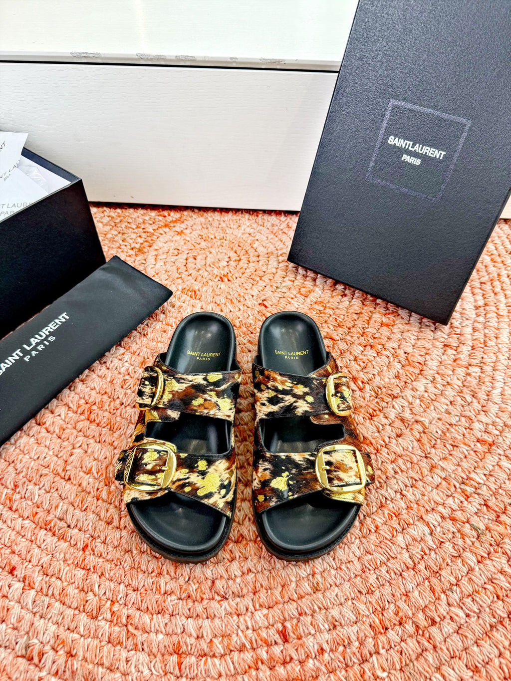 Saint Laurent Ysl Logo Beach Slippers #379498