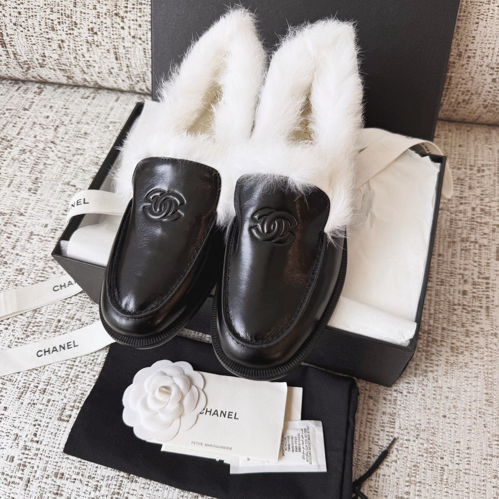 Chanel Women's Flat Loafers Suede Glossy Pleated Lambskin And Double-Sided Shearling Lambskin #333067