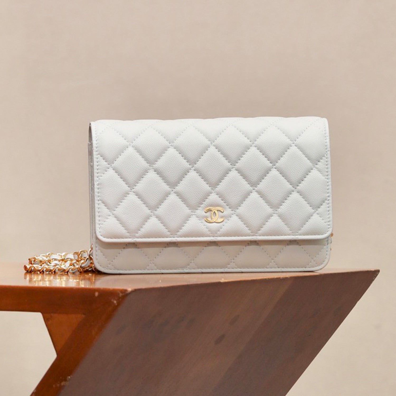Chanel Woc Diamond Lattice Gold Logo Caviar Leather Chain Crossbody Bag Luxury Temperament Exquisite Women's Bag Bags  #81645