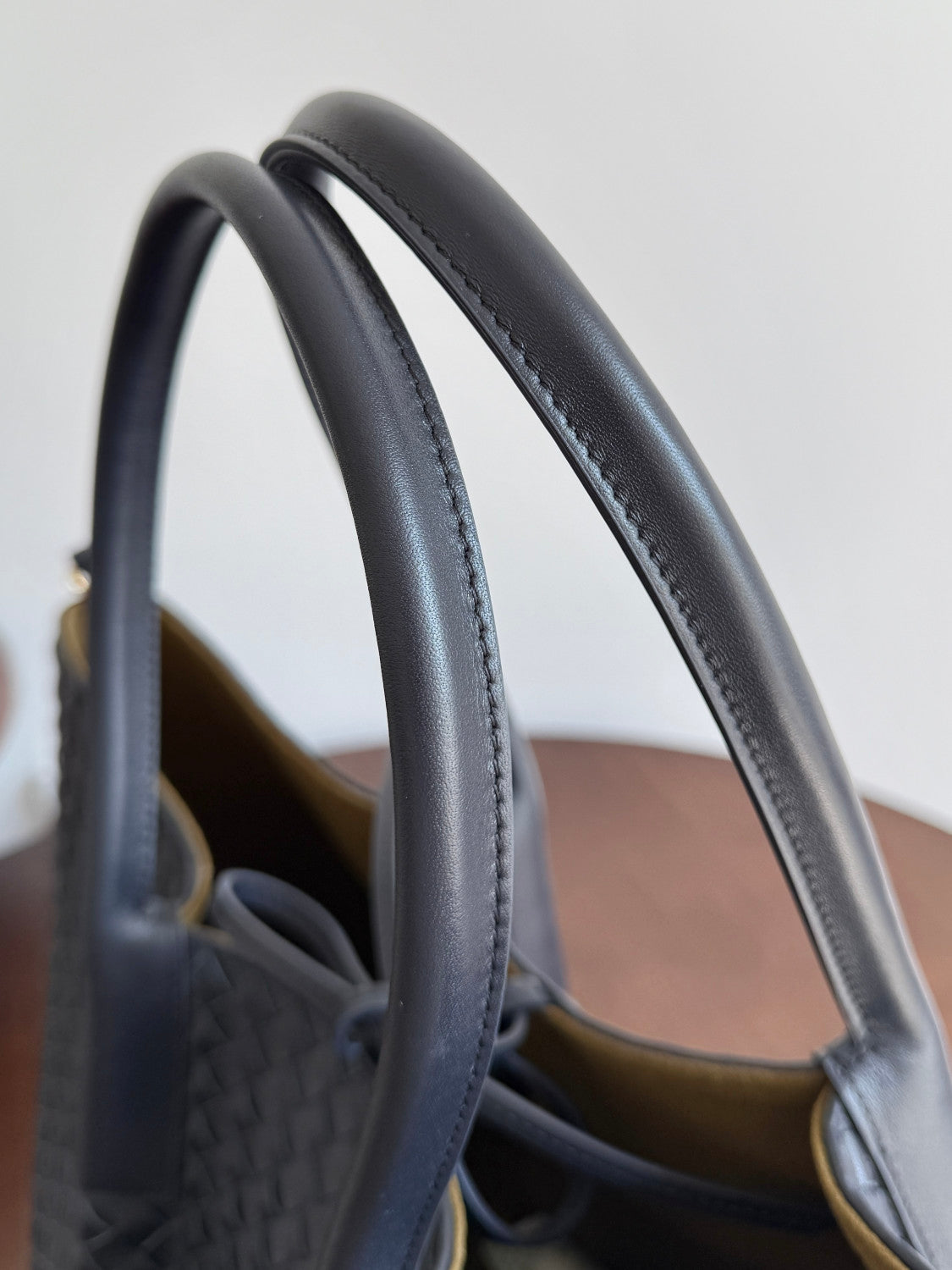 Bottega Veneta Double Sided Pinacoteca Handbags #334325