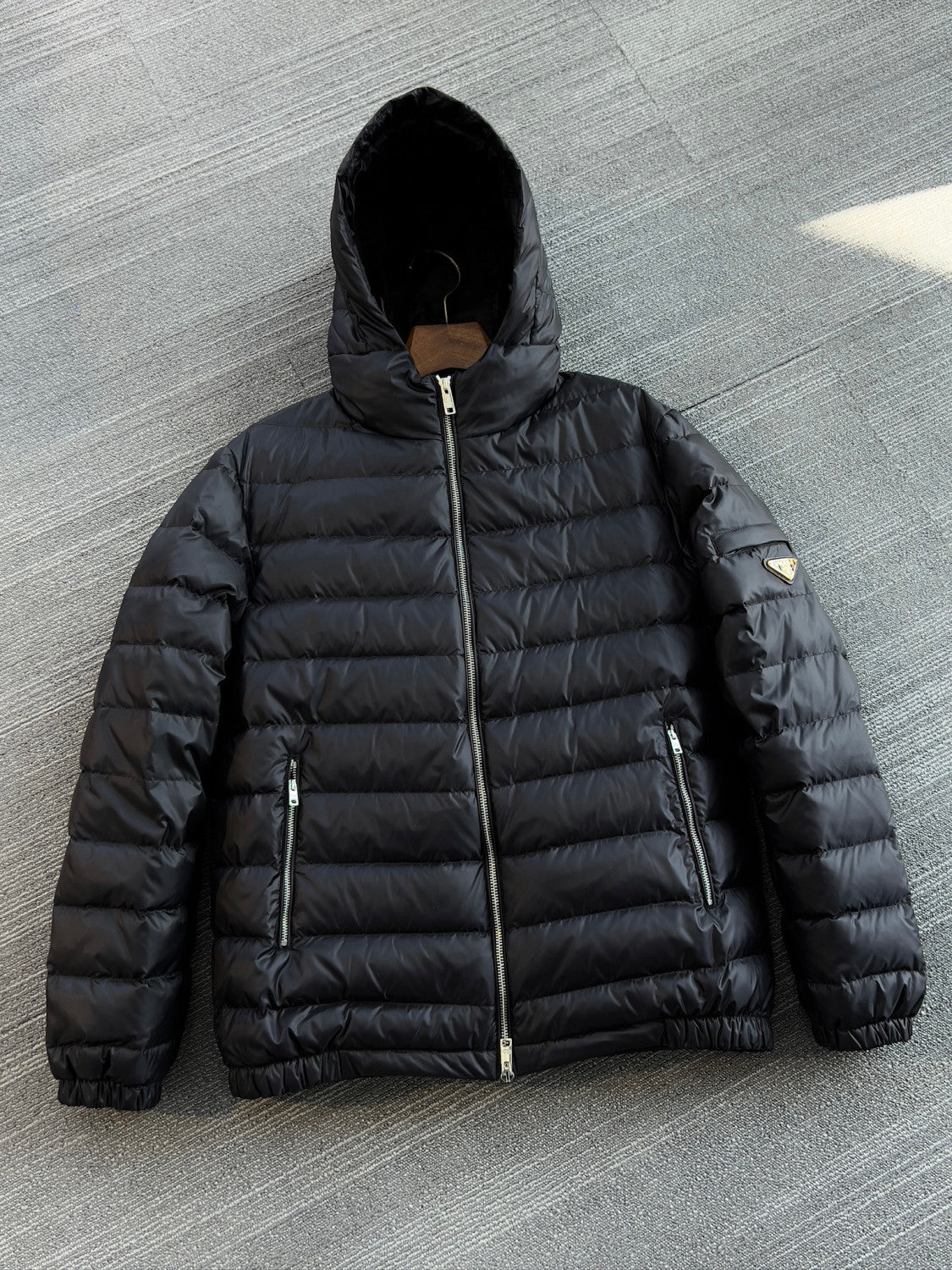 Prada Piumino Nylon Down Jacket Nero #336637