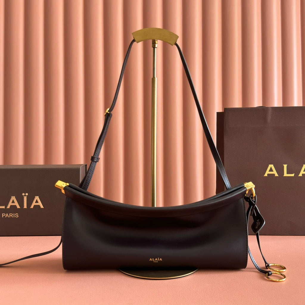 Alaïa Women Le Click West Medium Shoulder Bag #336795