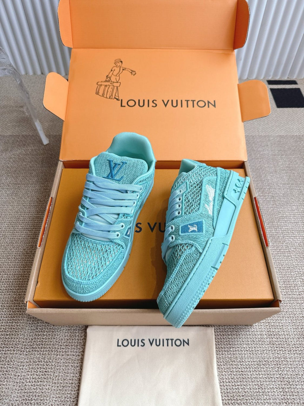 Louis Vuitton LV TRAINER Men's And Women's Spring/Autumn Fashion Casual Round-Toe Lace-Up Low-Top Shoes with Embroidered Upper Casual Sneakers Shoes #78472