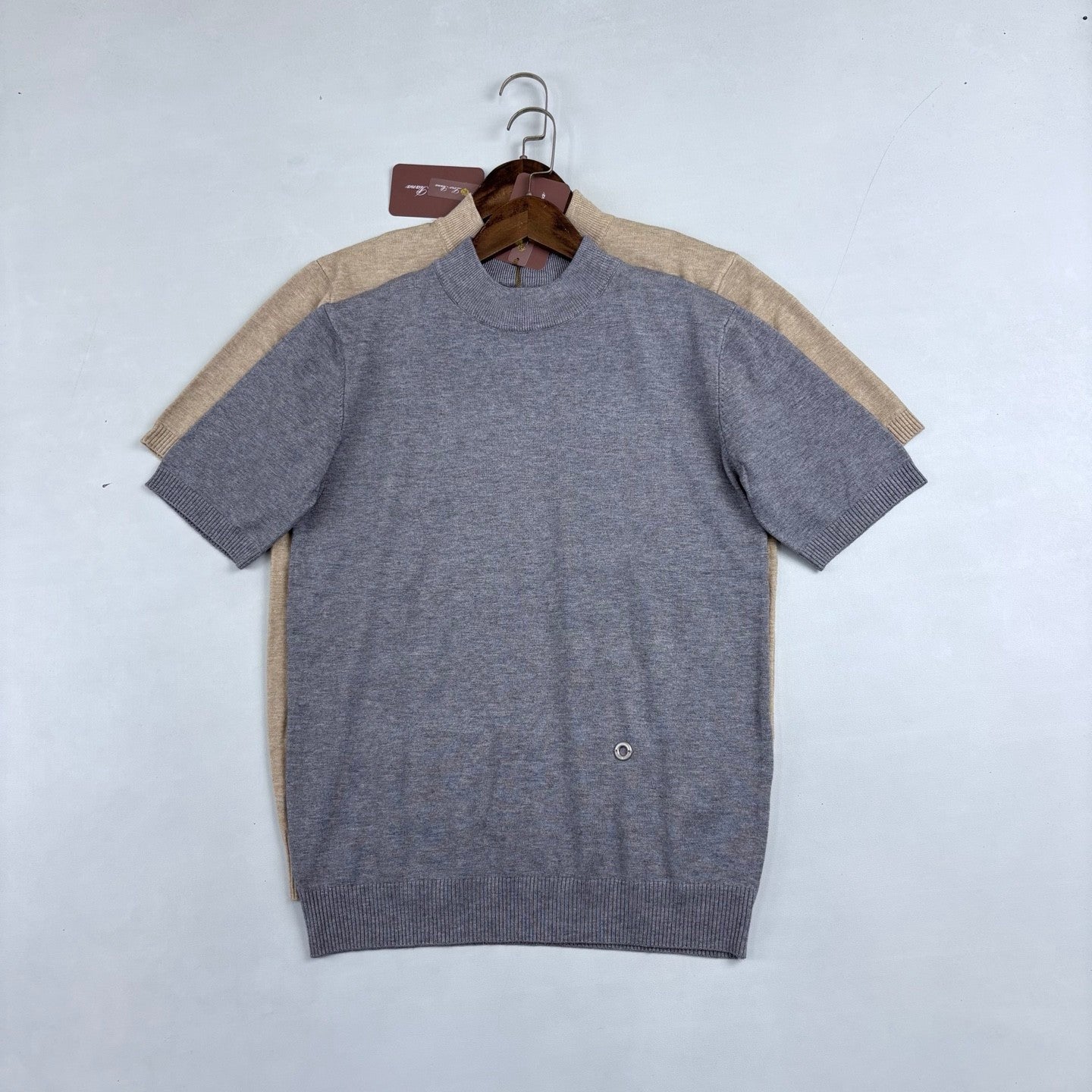 Loro Piana Men's Solid-Color Metal Logo Crew Neck Knit Short-Sleeve Sweater for Spring. Autumn. and Winter Ngvp #2725