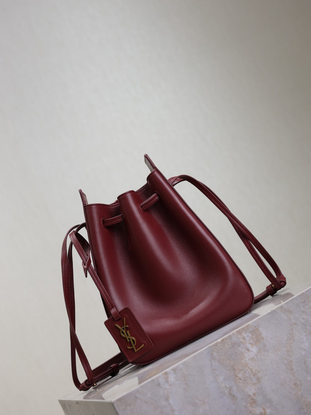 SAINT LAURENT Women's Solid Colour Adjustable Shoulder Strap Leather Drawstring Shoulder Bucket Bag Bags #76825