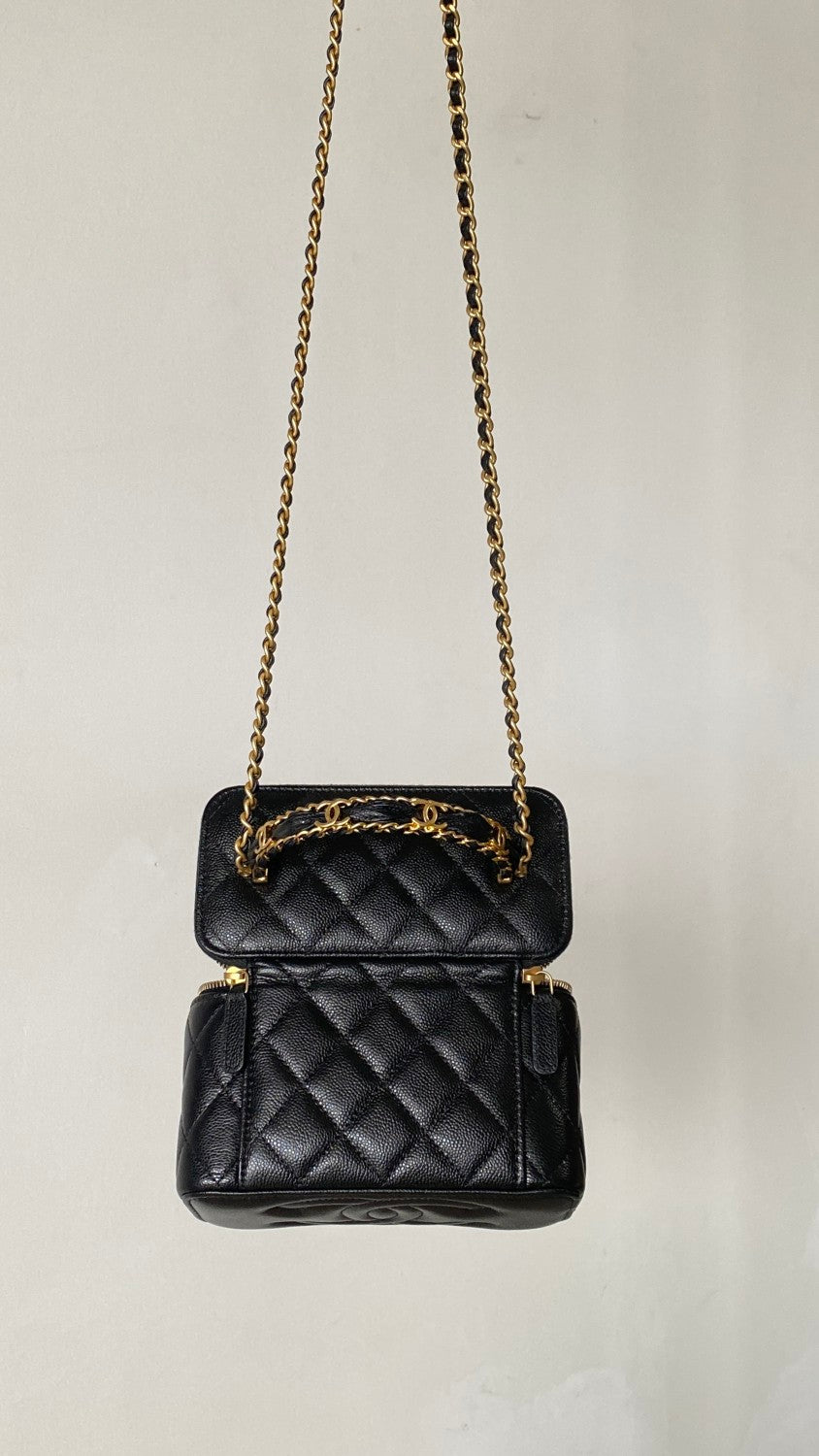 Chanel Women's Retro Vanity Series Solid Color Double C Adjustable Buckle Plaid Leather Shoulder Crossbody Casual Cosmetic Bag Bags #77895