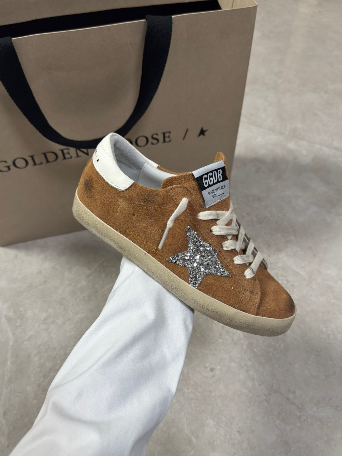 Golden Goose Ball Star in Gray Suede With Leather Star and Nappa Leather #382031