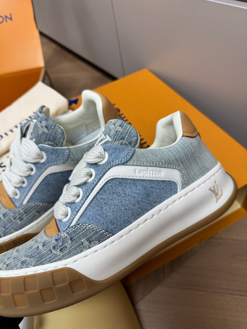 LOUIS VUITTON LV Tilted Sneaker Shoes #388719