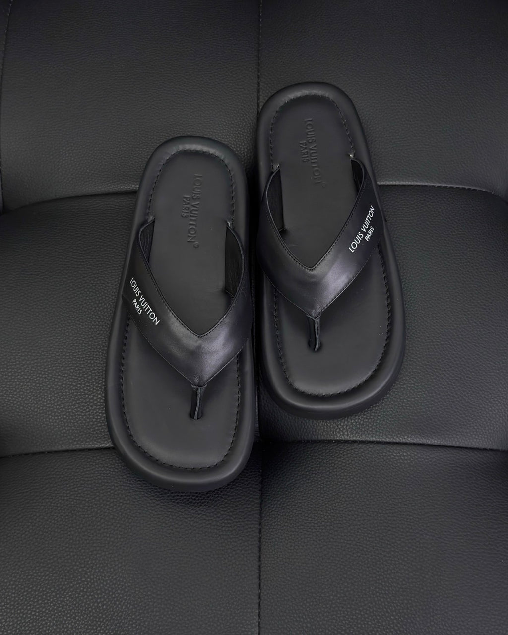 LOUIS VUITTONLV Flip Thong Shoes #387756