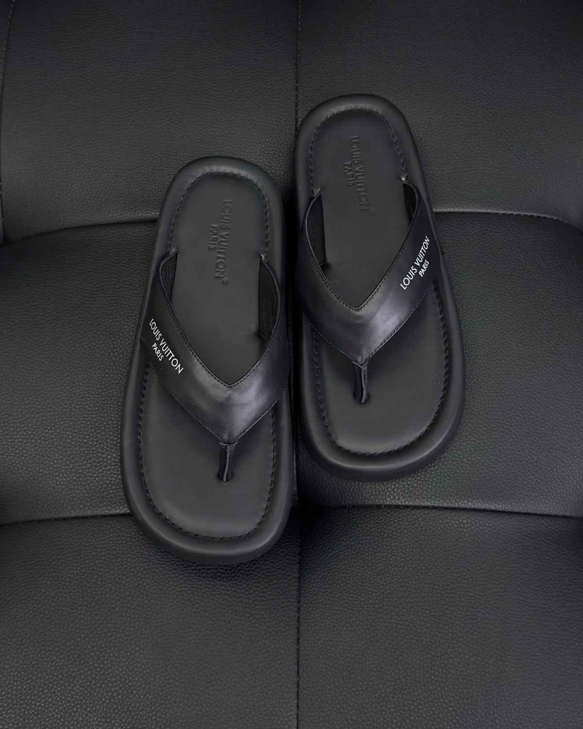 LOUIS VUITTONLV Flip Thong Shoes #387756