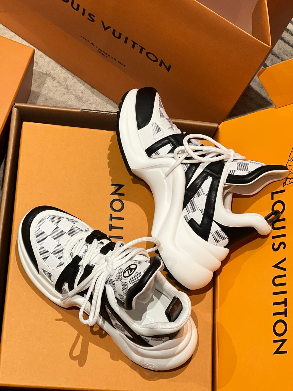 Louis Vuitton Lv Archlight Sneaker Shoes #377401