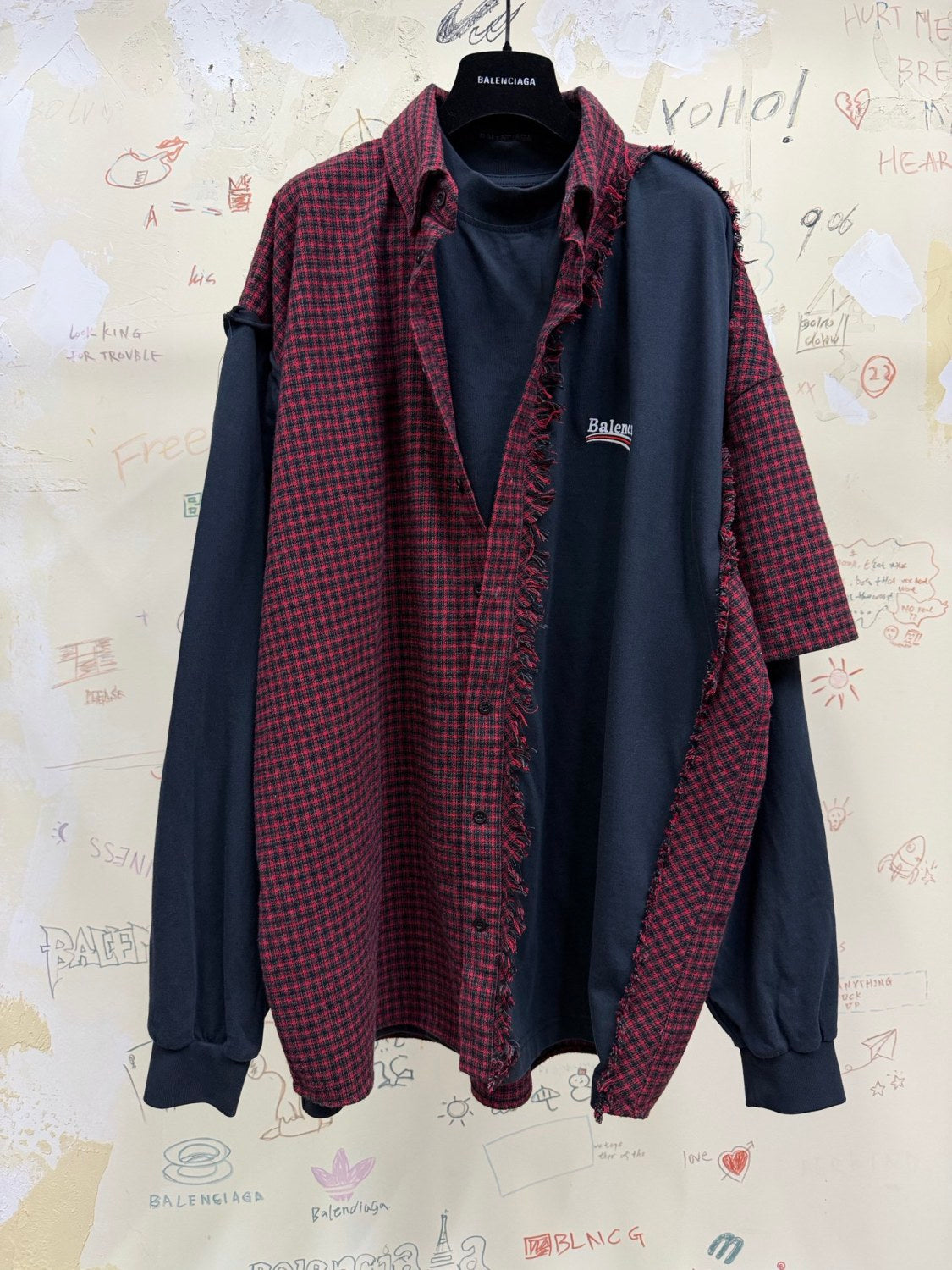 Balenciaga Men's Patched Shirt in Red black #335726