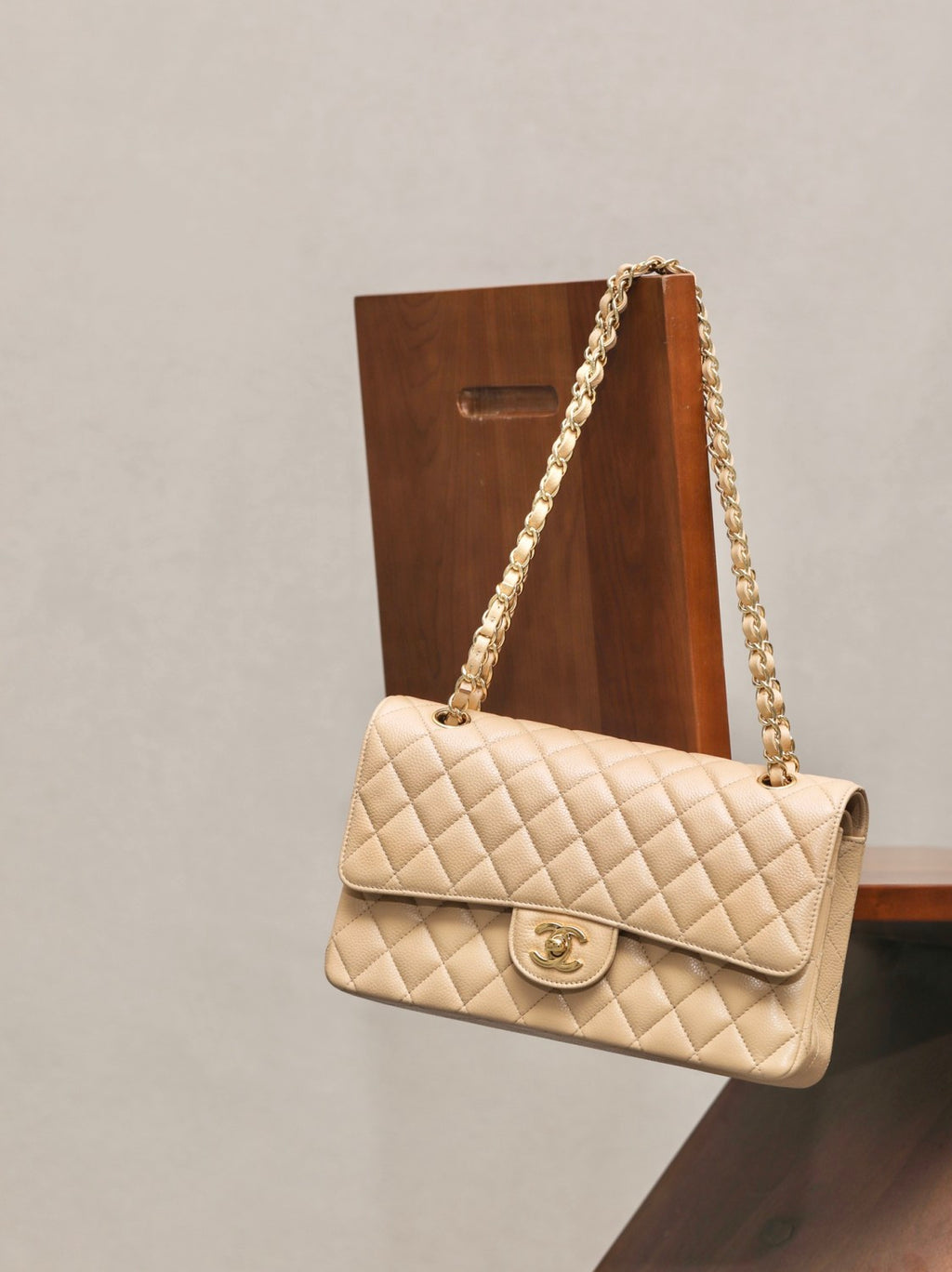 Chanel Classic Flap CF 23/25 Classic Chain Grainy Calfskin Mouth Cover Bag Shoulder Crossbody Medium Large Women's Beige Bag Bags A01112-Y01864-21209 #81232