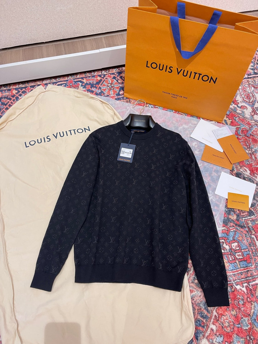 Louis Vuitton Men's Spring and Autumn Rhinestone Letter Logo Printed Round Neck Long Sleeve Sweater #75138