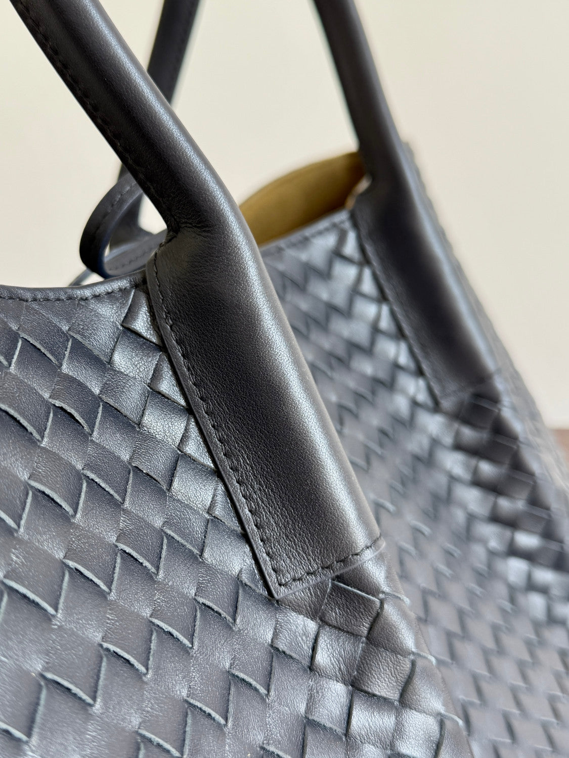 Bottega Veneta Double Sided Pinacoteca Handbags #334325