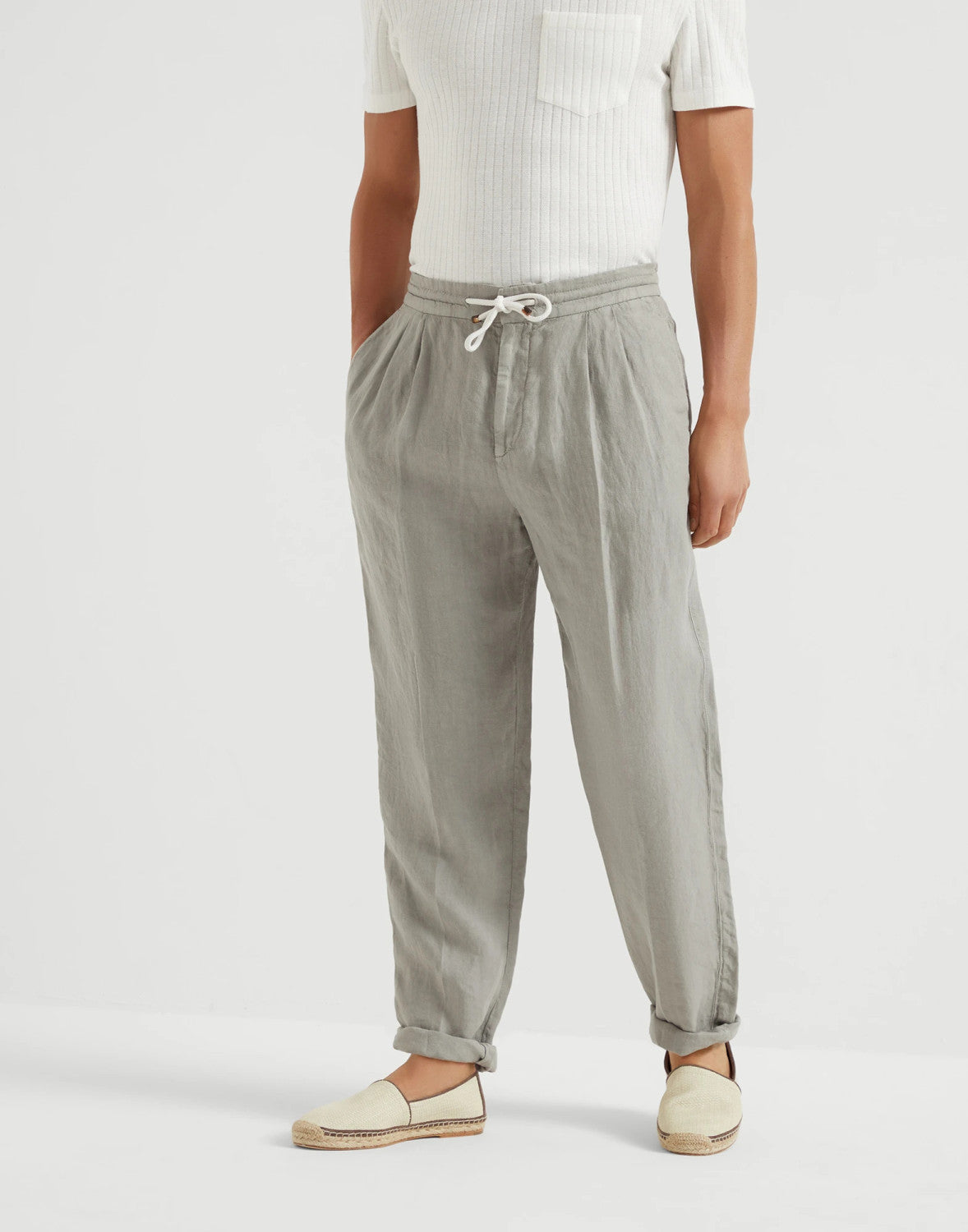 Brunello Cucinelli Men's Four-Season Drawstring Tie-Waist Plain-Colored Fitted Casual Linen Pants Ngvp #2296