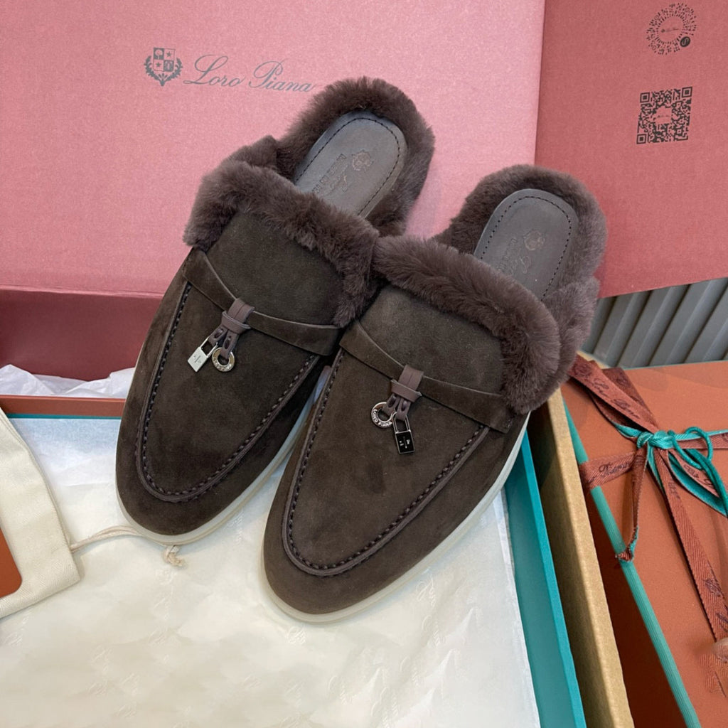 Loro Piana Women's Winter Fashion Casual Round Toe Slip On Beaver Fur Slippers Leather Rubber Sole Covered Toe Slippers  Shoes #78588