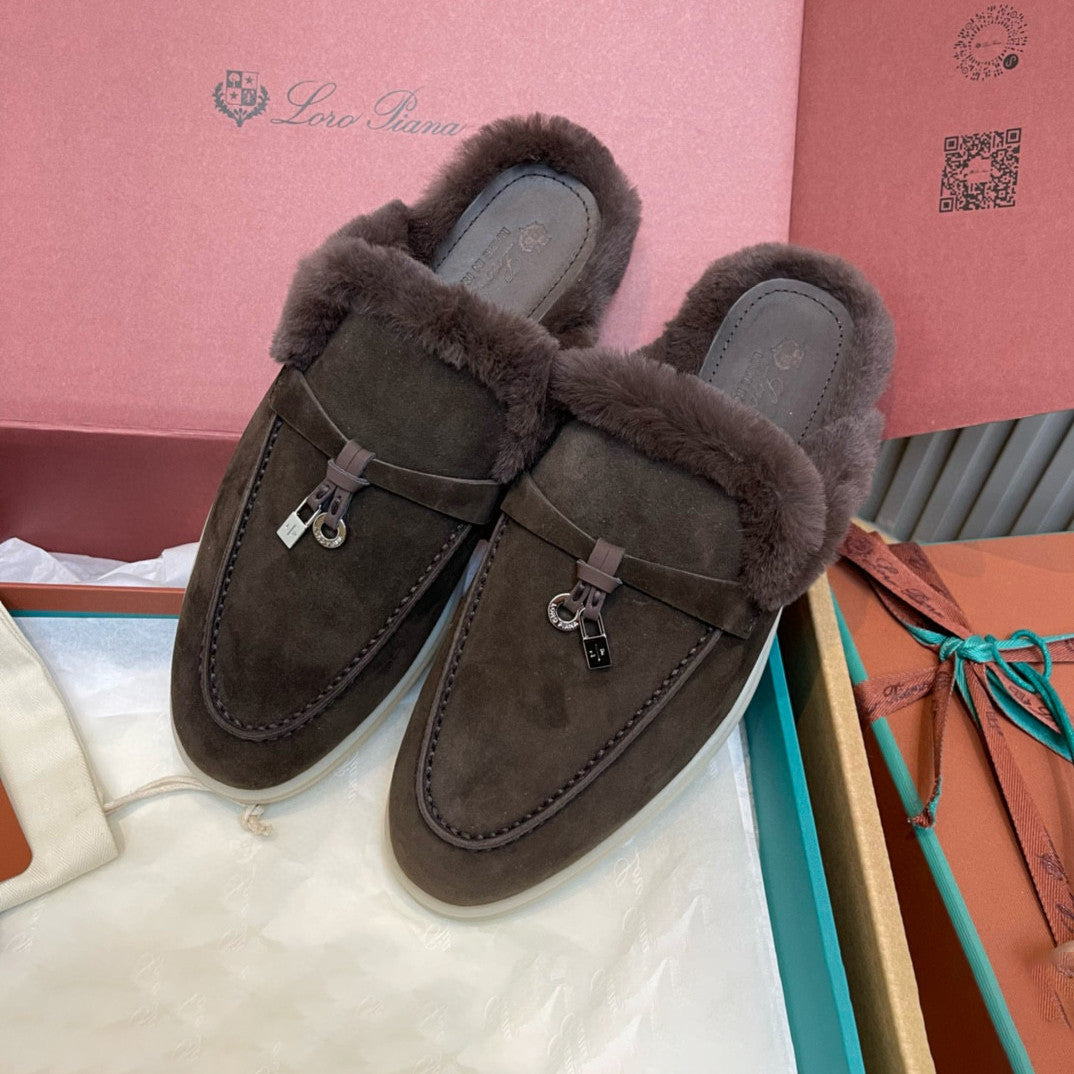 Loro Piana Women's Winter Fashion Casual Round Toe Slip On Beaver Fur Slippers Leather Rubber Sole Covered Toe Slippers  Shoes #78588