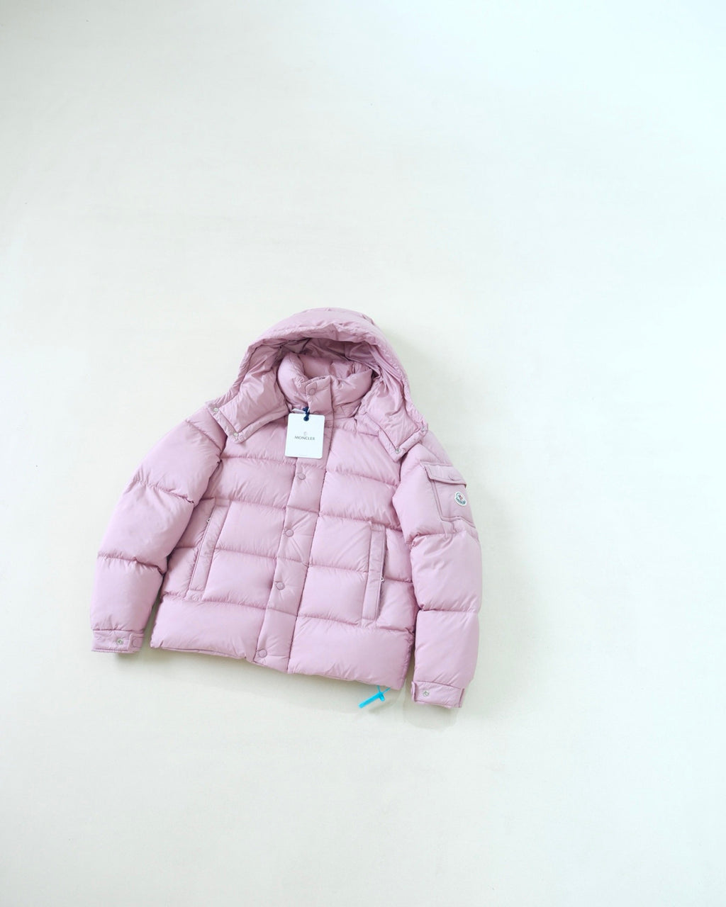 Moncler Vezere Maya 70 Winter Short Women's and Men's Down Jacket #333128