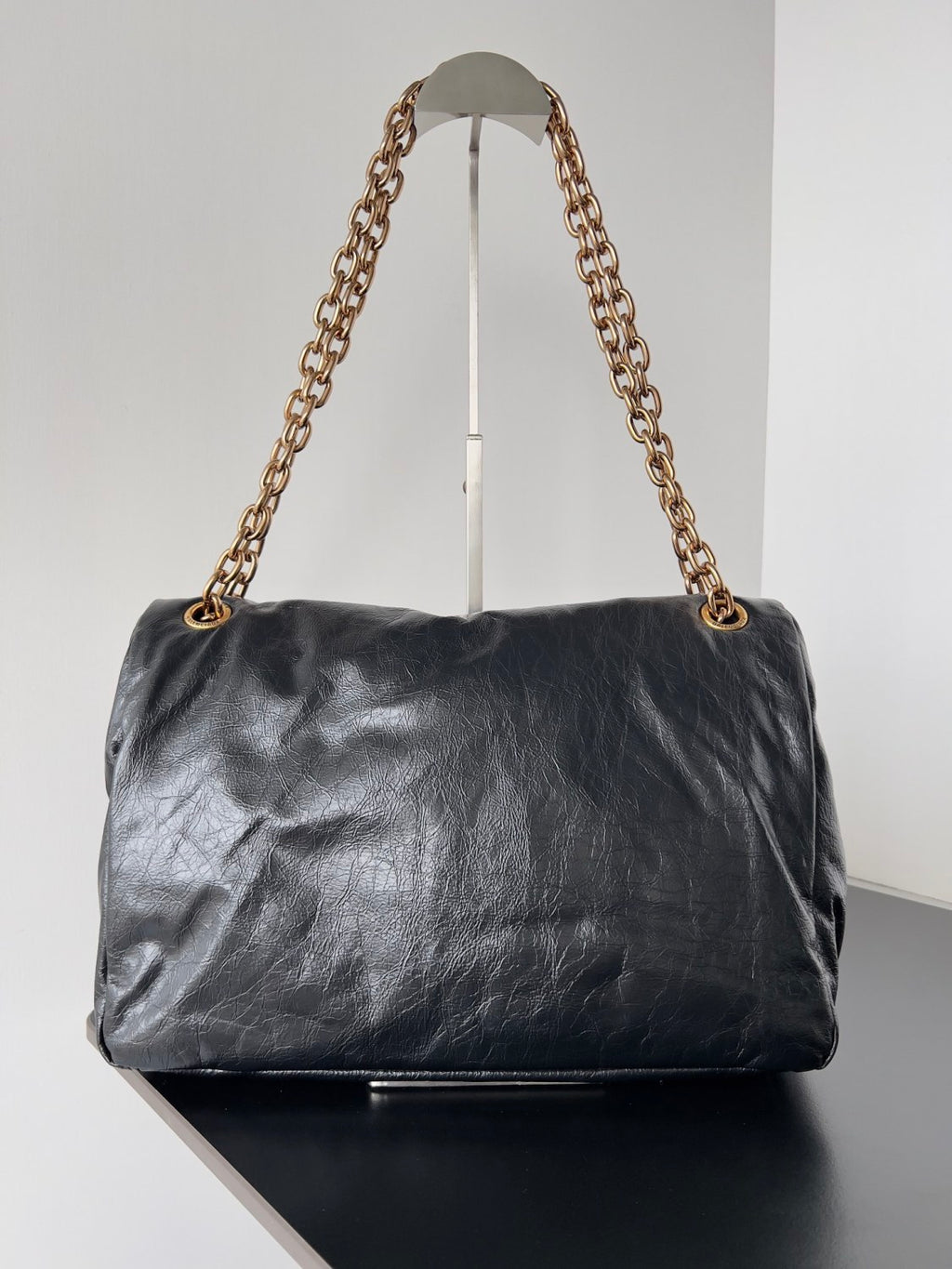 Balenciaga Men's And Women's Magnetic Buckle Flap Closure Indentation Calfskin Shoulder Crossbody Bag Bags #73717