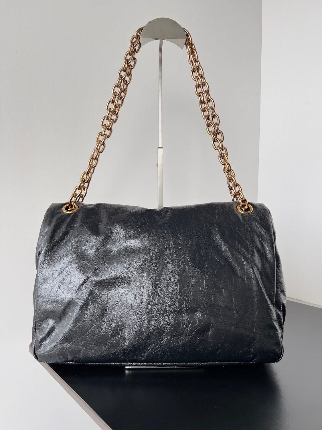 Balenciaga Men's And Women's Magnetic Buckle Flap Closure Indentation Calfskin Shoulder Crossbody Bag Bags #73717