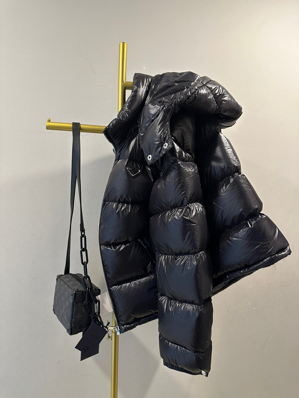 Prada Winter Black Oversize Genderless Hooded Zip Puffer Down Jacket #97147