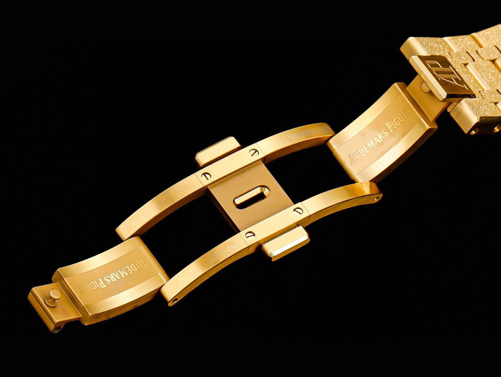 Audemars Piguet Men's Steel Strap Mechanical Watch #96637