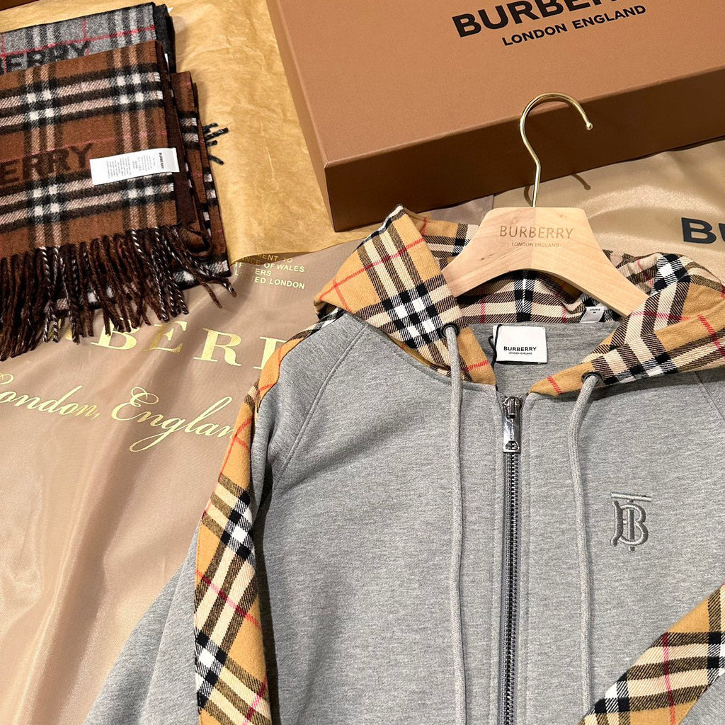 Burberry Long Sleeved Hooded Zippered Jacket #96461