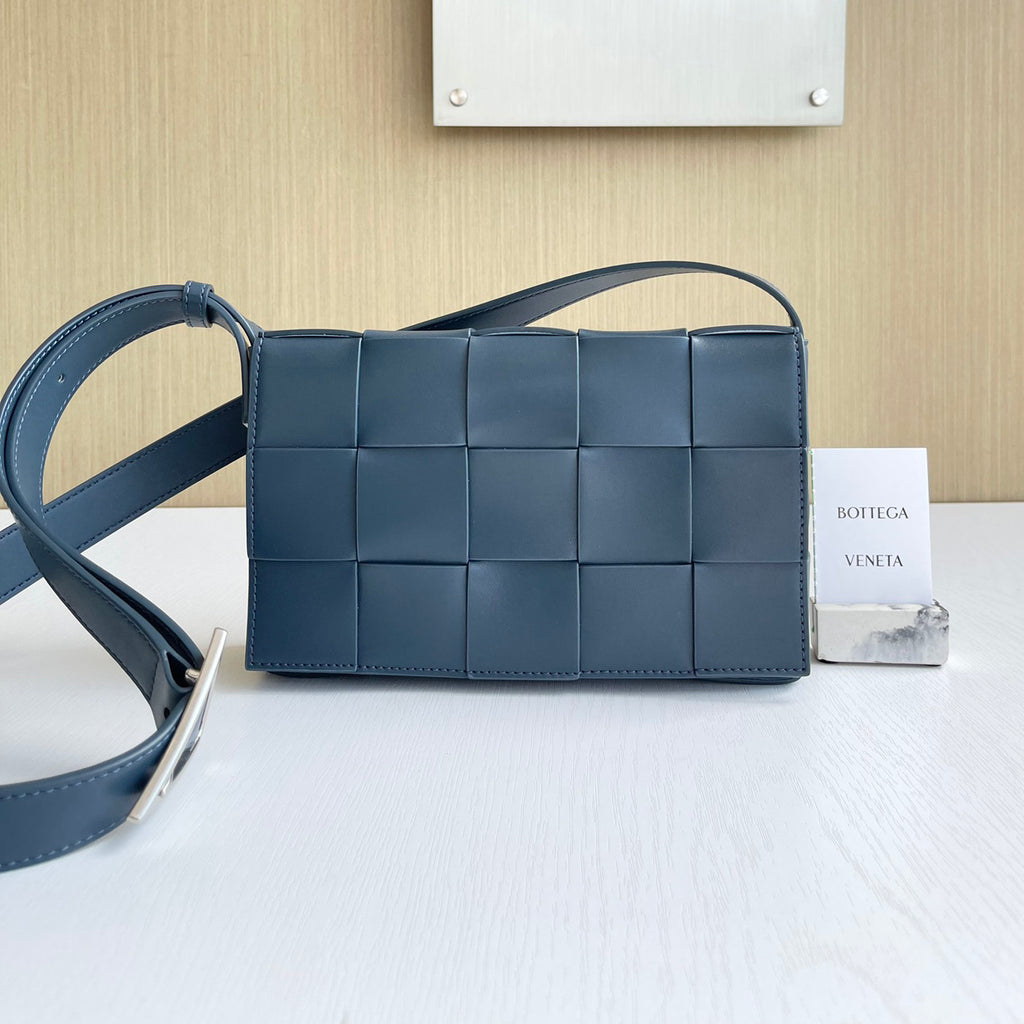 Bottega Veneta Women's Fashion Classic Two Tone Design Grained Leather Shoulder Bag Crossbody Bag Bags #79397