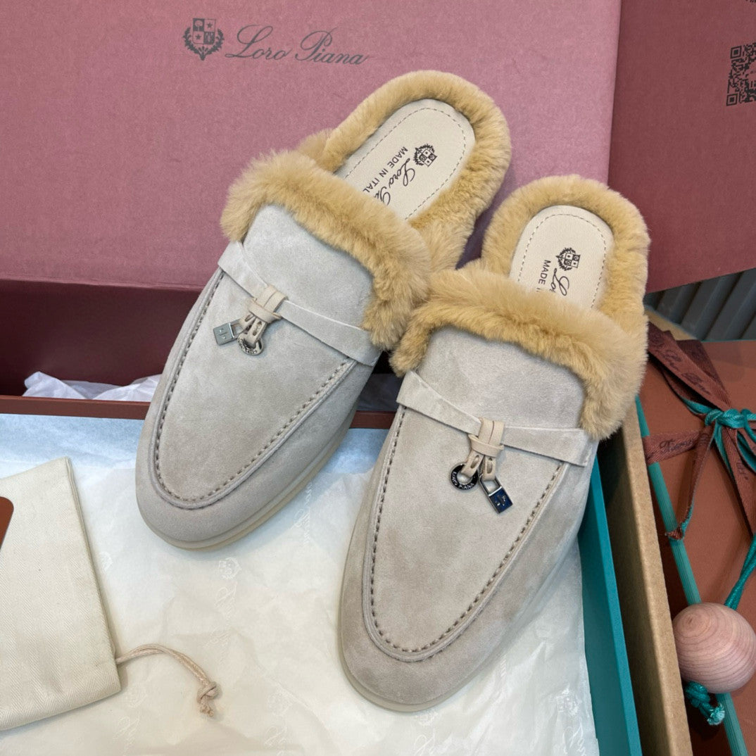 Loro Piana Women's Winter Fashion Casual Round Toe Slip On Beaver Fur Slippers Leather Rubber Sole Covered Toe Slippers  Shoes #78588