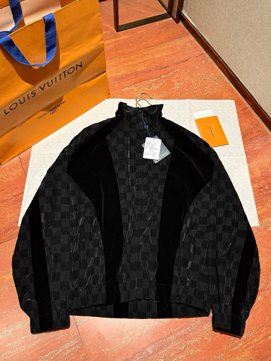 Louis Vuitton Men's Spring/summer Flocked Tech Jacket Tessellated Marque L.vuitton Déposée Logo Velvet Zipper Patchwork Jacket #81398