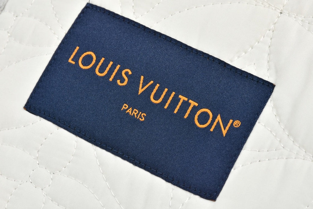 Louis Vuitton Men's Autumn and Winter Solid Color Wool Lapel Zipper Long Sleeve Jacket #74399