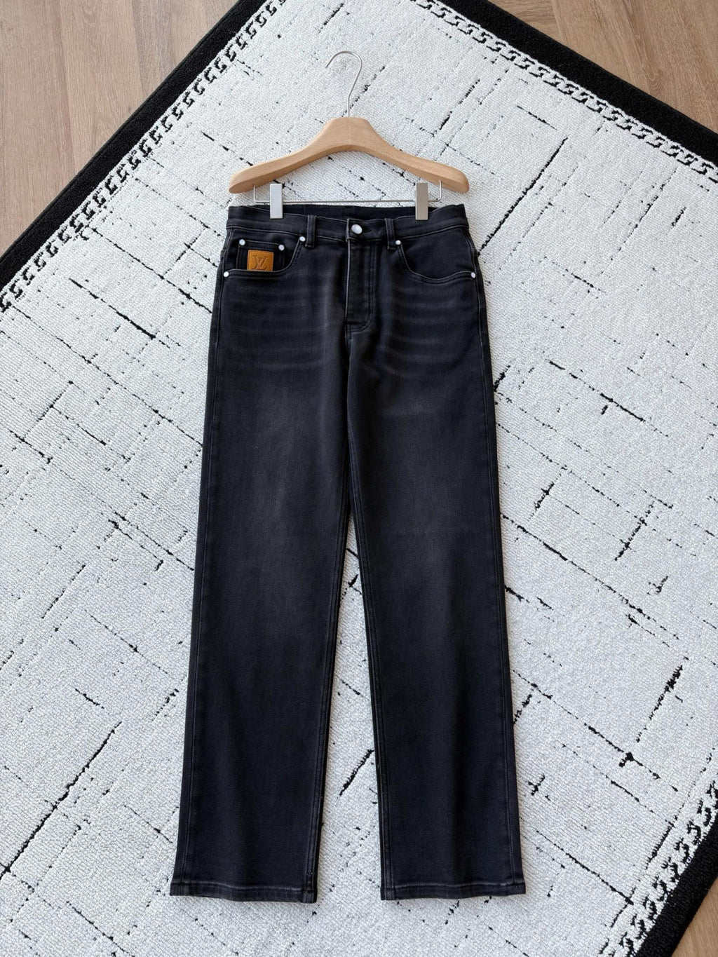 LOUIS VUITTON LV Skate Denim Pants #377911