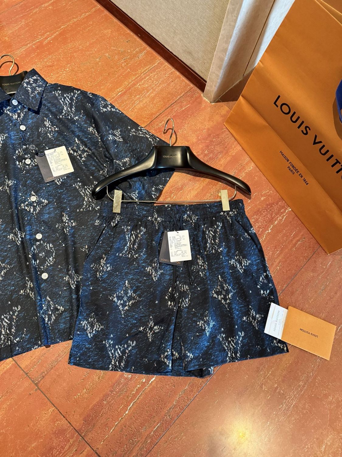 Louis Vuitton Men's Summer Logo Print Single Breasted Silk Short Sleeved Shirt And Casual Drawstring Shorts Suit Set #76997