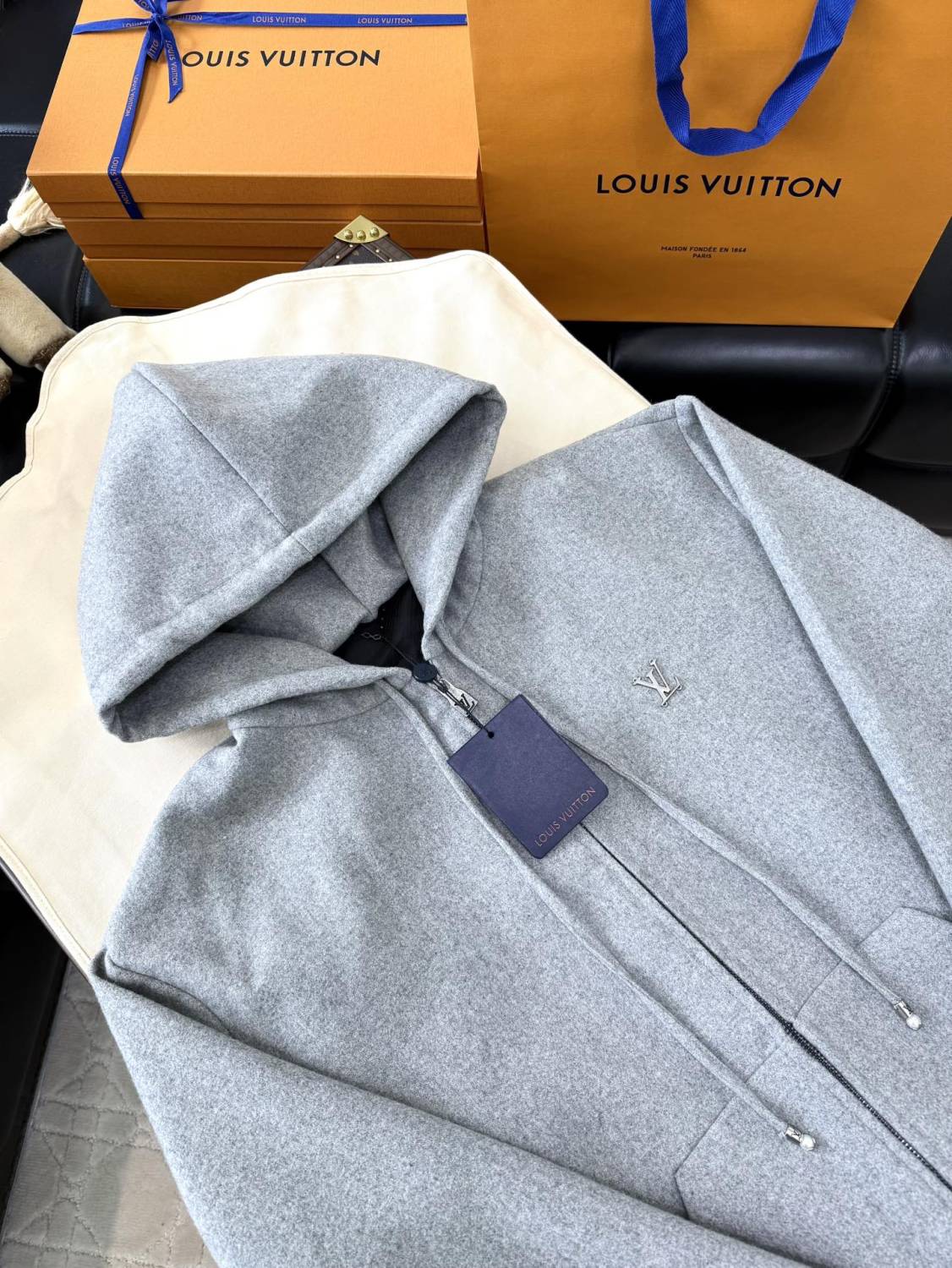 Louis Vuitton Men's Spring and Autumn Solid Color Wool Fabric Hooded Zipper Long Sleeve Jacket #76269