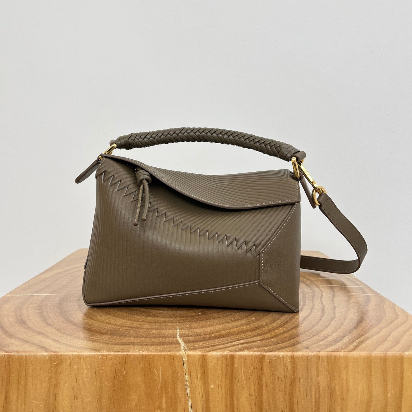 Loewe Puzzle Women's Fashion Classic Solid Color Leather Handle Embossed Tote Bag Shoulder Bag Crossbody Bag Bags A510S21XAE-1100 #78919