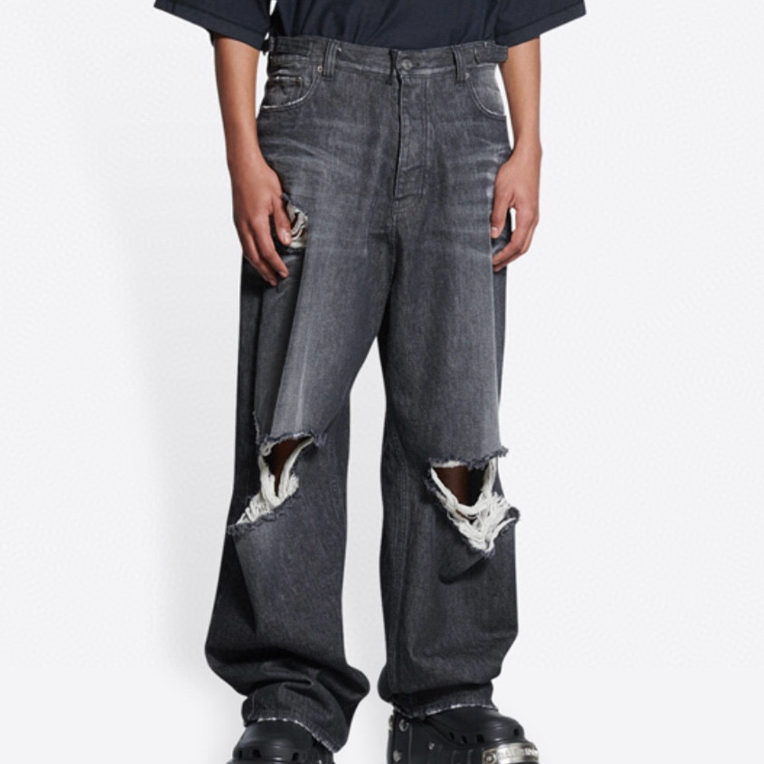 Balenciaga Men's Four Seasons Black Cotton Mid Waist Loose Ripped Denim Pants Ngvp #8181